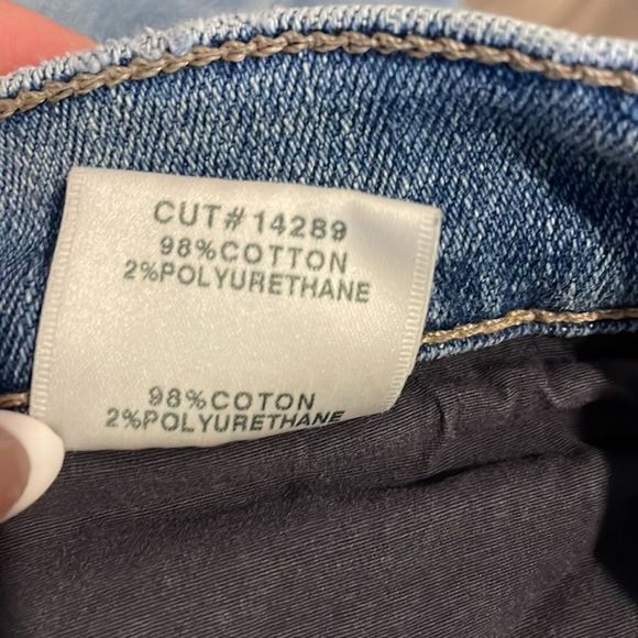 J Brand jeans💙 - Picture 6 of 6